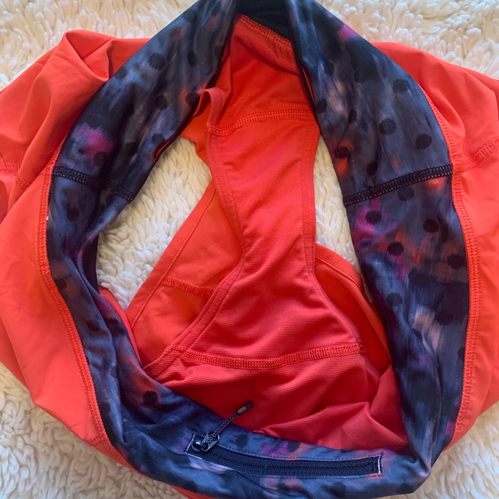 Lululemon speed shorts size 6 - Picture 4 of 5